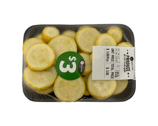 Order Se Grocers · Sliced Yellow Squash (8 ct) food online from Winn-Dixie store, Zachary on bringmethat.com