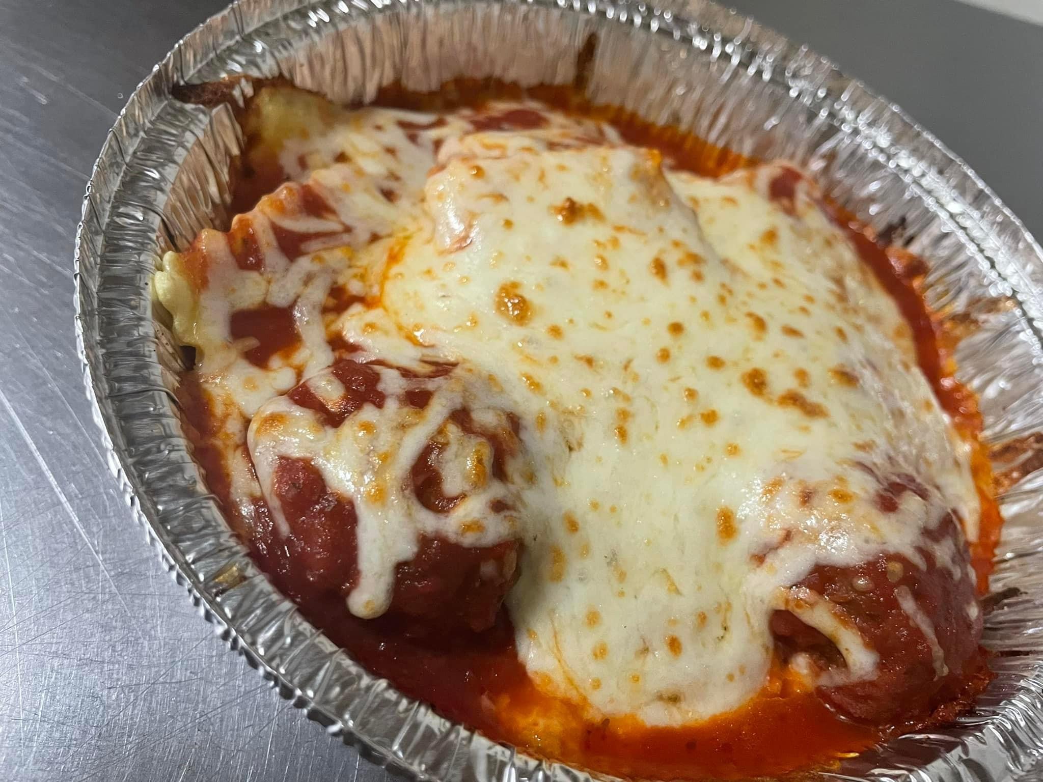 Order Cheese Ravioli Dinner food online from Pasquale's Pizzeria store, Wilmerding on bringmethat.com