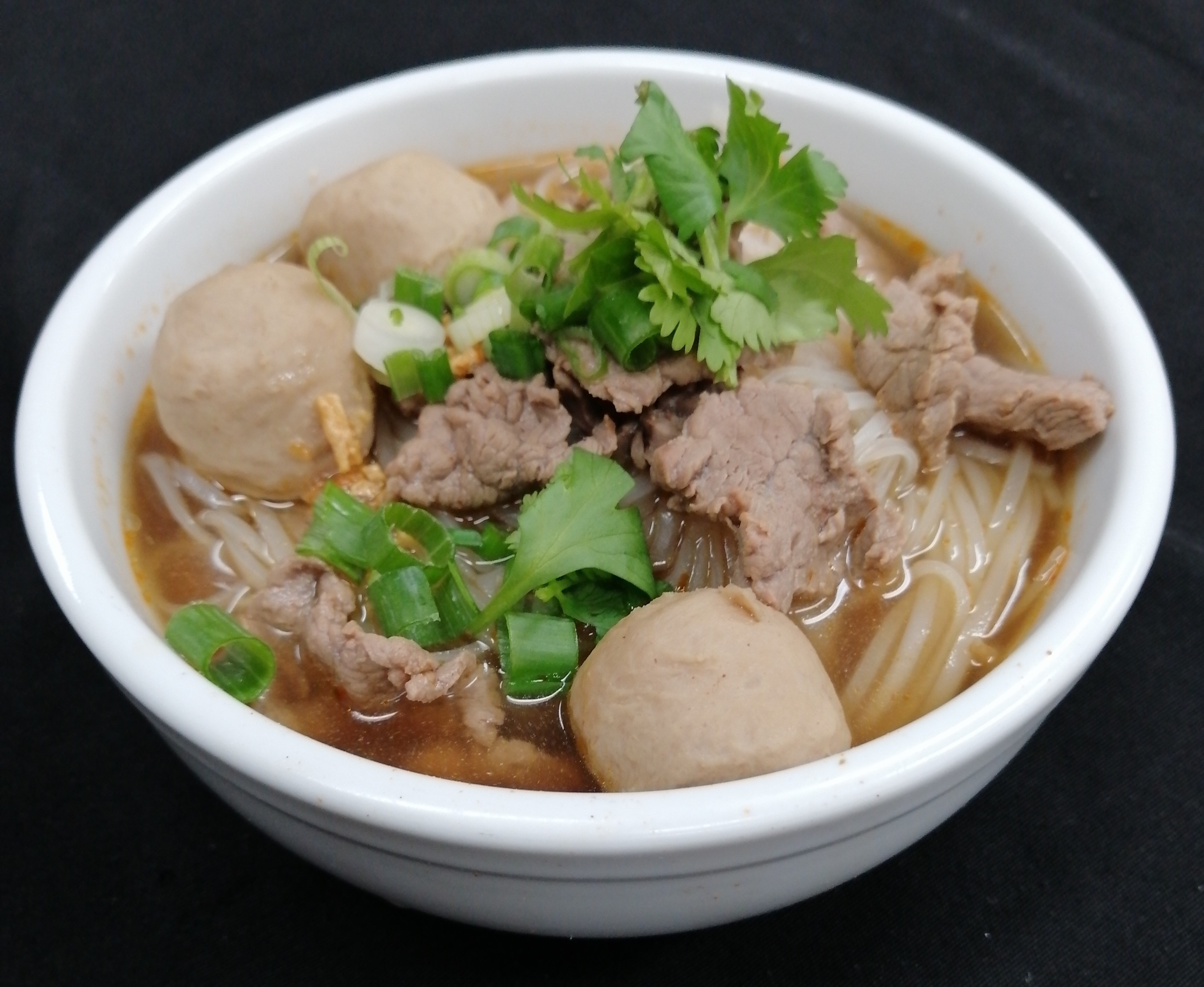 Order Beef Noodle Soup food online from At Bangkok store, Los Angeles on bringmethat.com