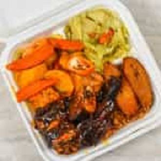 Order Curry Chicken food online from Caribbean Hut store, Charlotte on bringmethat.com