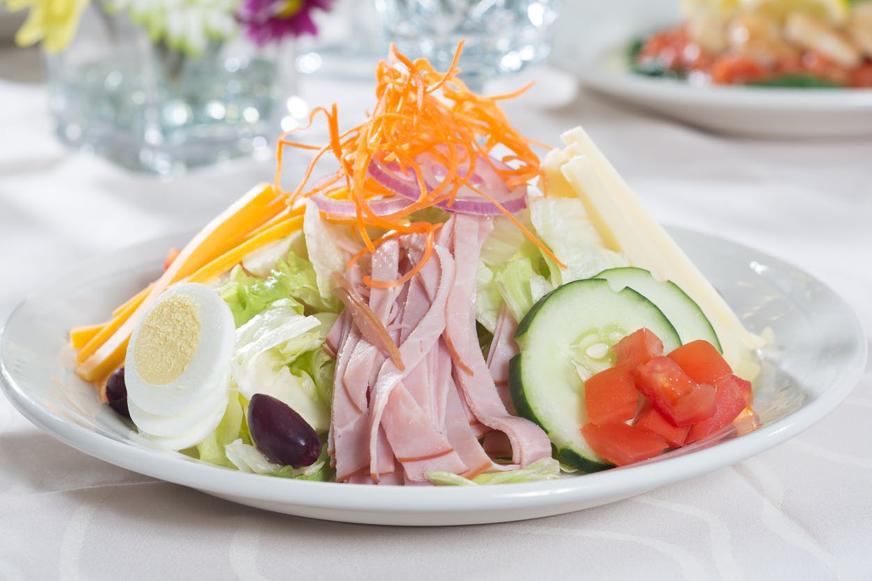 Order Chef Salad - Small food online from Pino Ii Pizzeria & Restaurant store, Nazareth on bringmethat.com