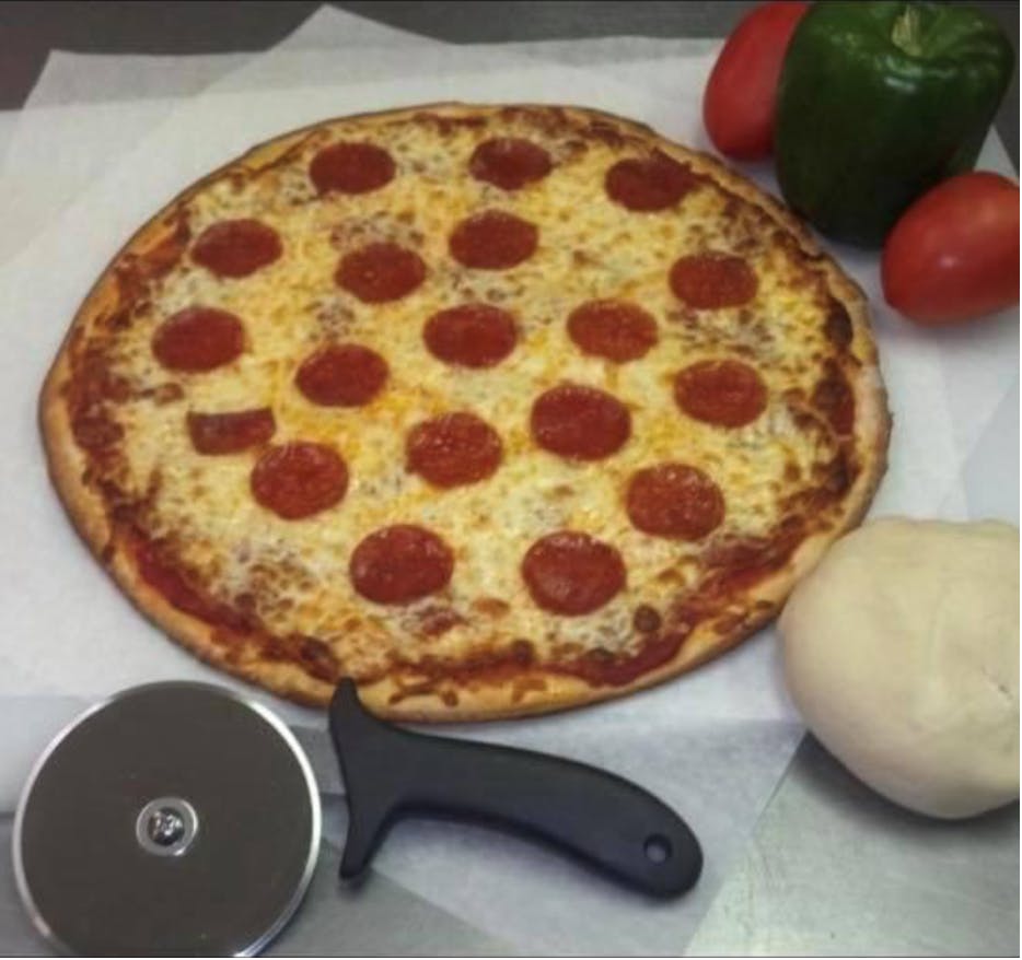 Order Pepperoni Melt Pizza - Small 10'' food online from Big D Pizza store, Clyde on bringmethat.com