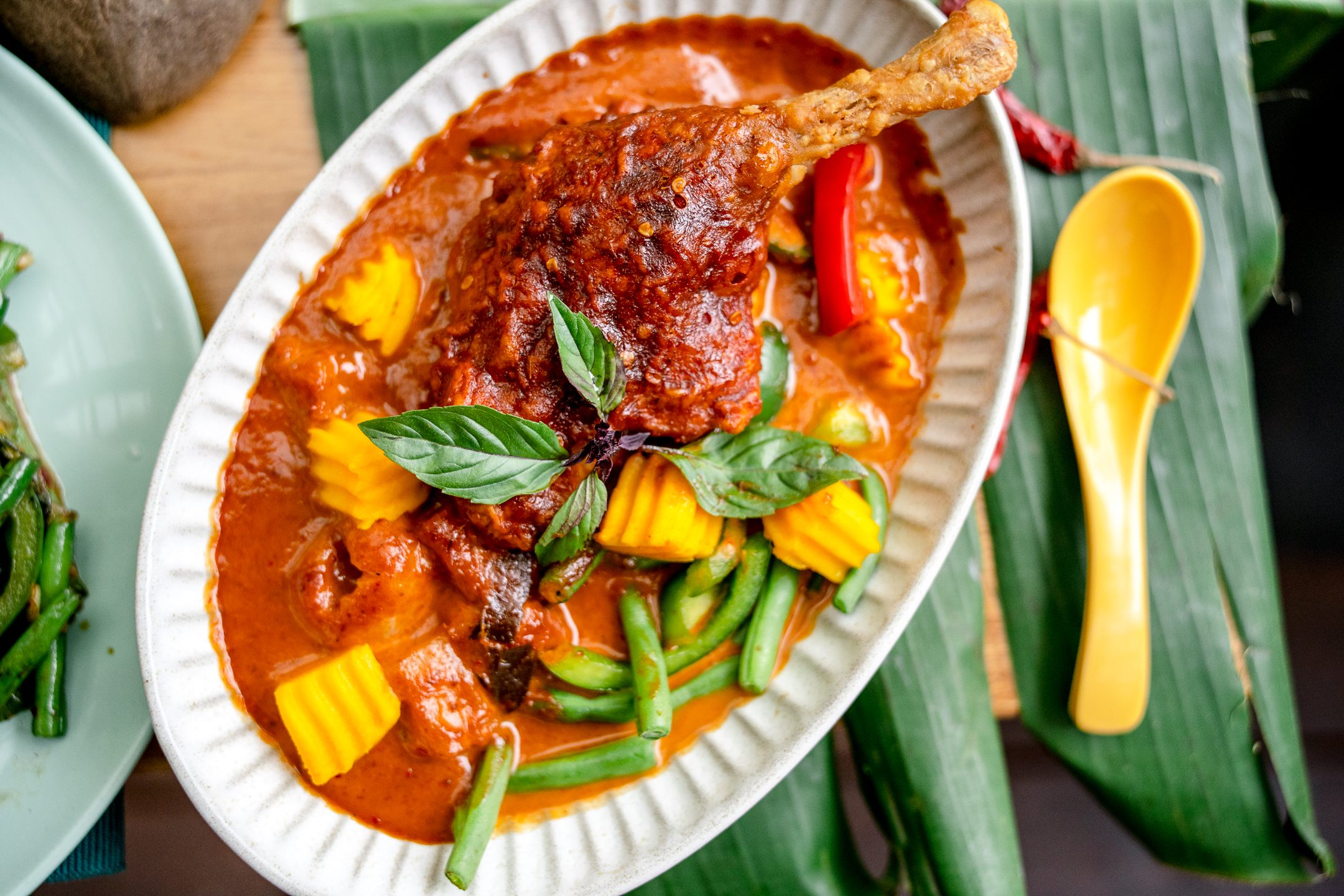 Order Pineapple Duck Curry food online from Wawa Thai Food store, Oakland on bringmethat.com