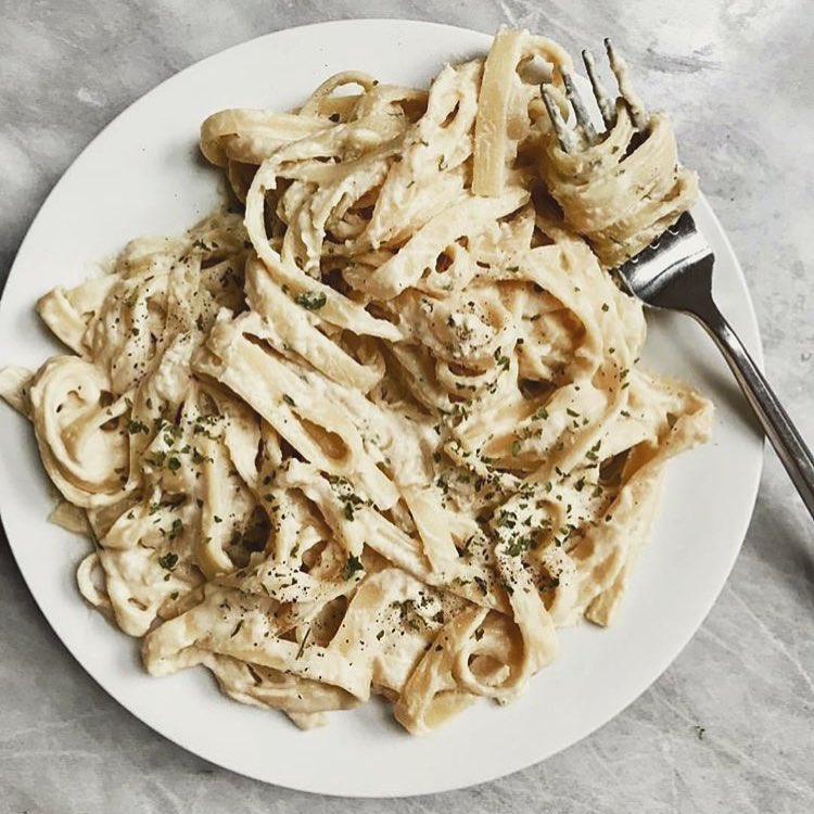 Order Fettuccine Alfredo food online from Four Seasons store, Indianapolis on bringmethat.com