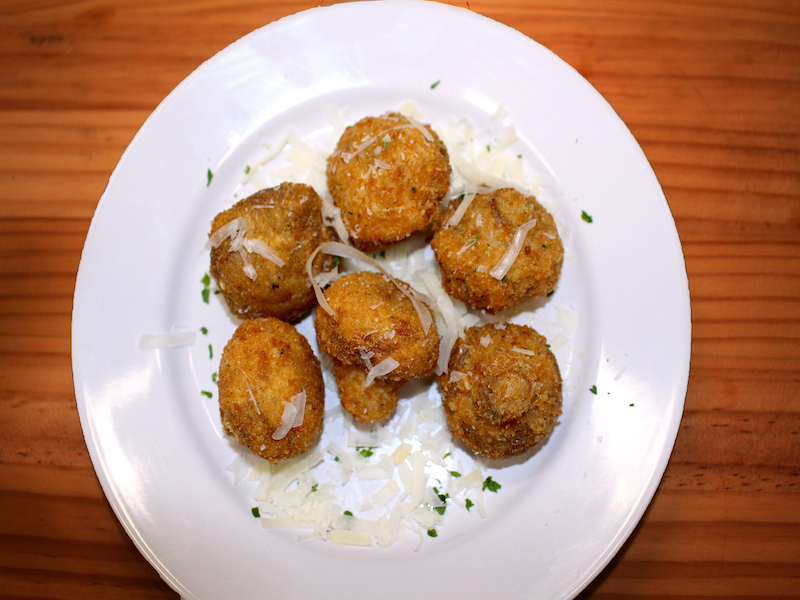 Order Fried Mushrooms food online from Stefano's Pizza Express store, Pharr on bringmethat.com
