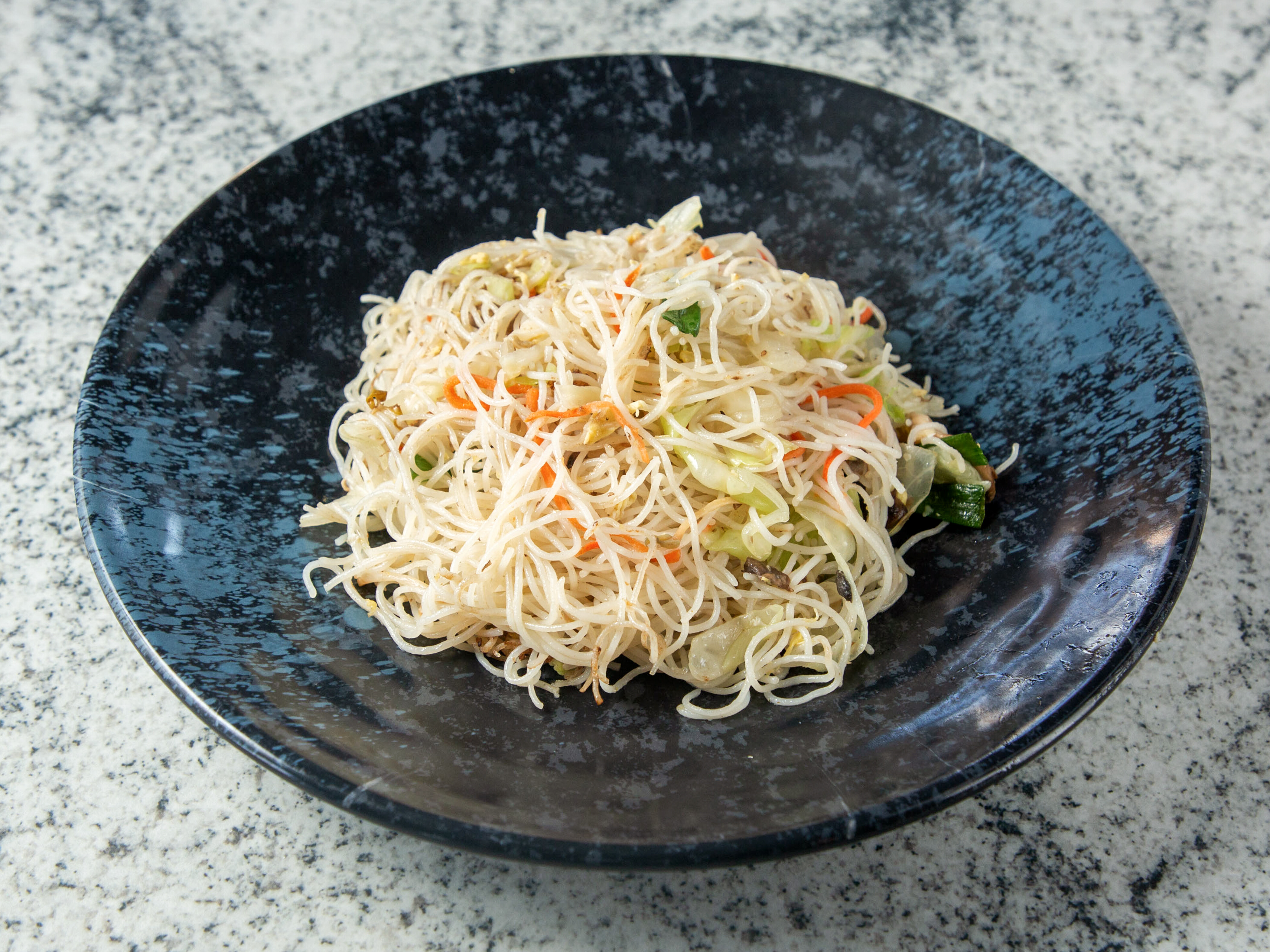 Order Rice Noodle food online from Golden China store, Salt Lake City on bringmethat.com