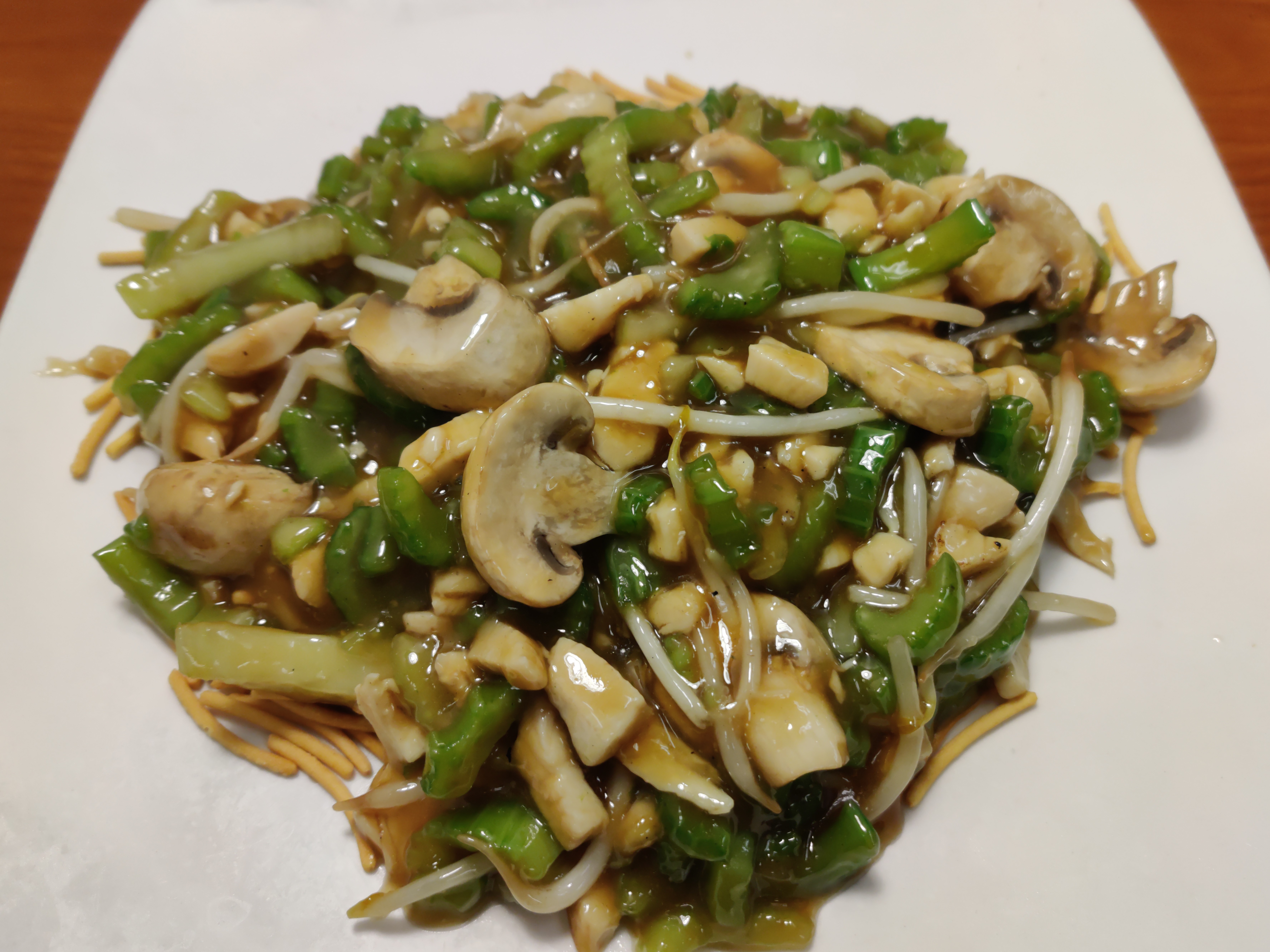 Order Chicken Mushroom Chow Mein food online from Red Ginger China Bistro store, Saint Paul on bringmethat.com