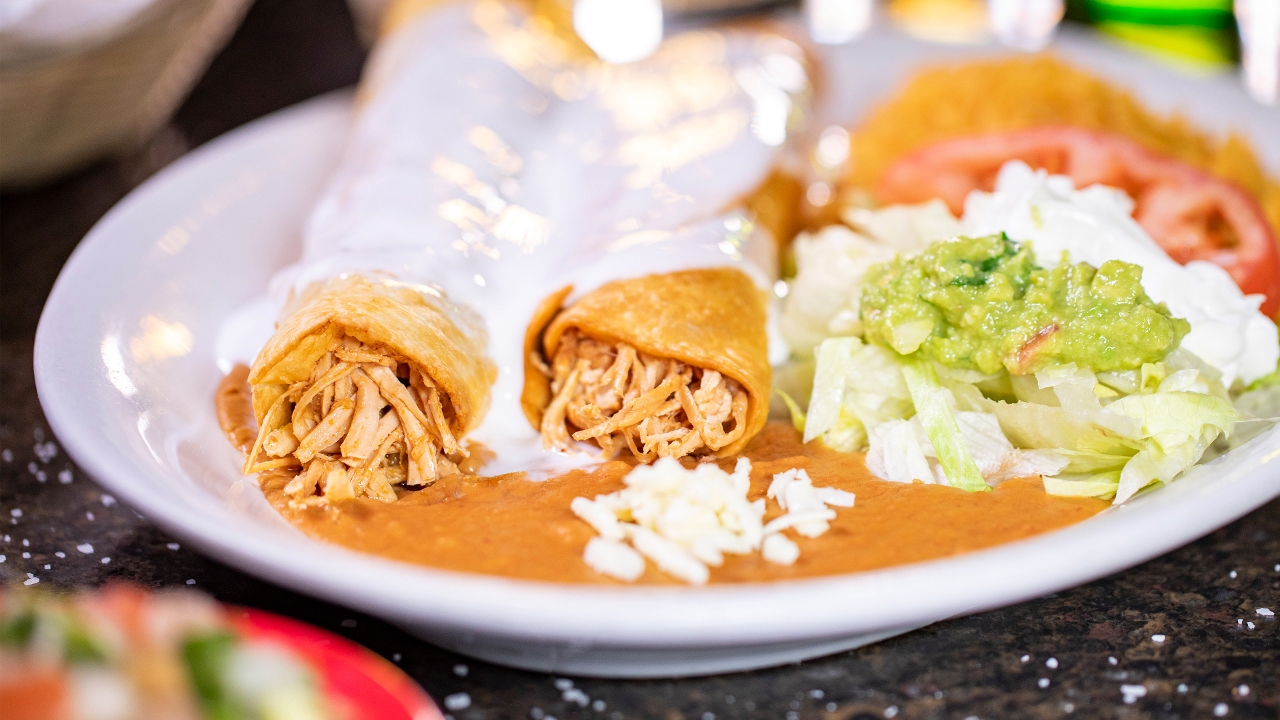 Order Shredded Chicken Chimichangas food online from Casa Grande store, South Point on bringmethat.com