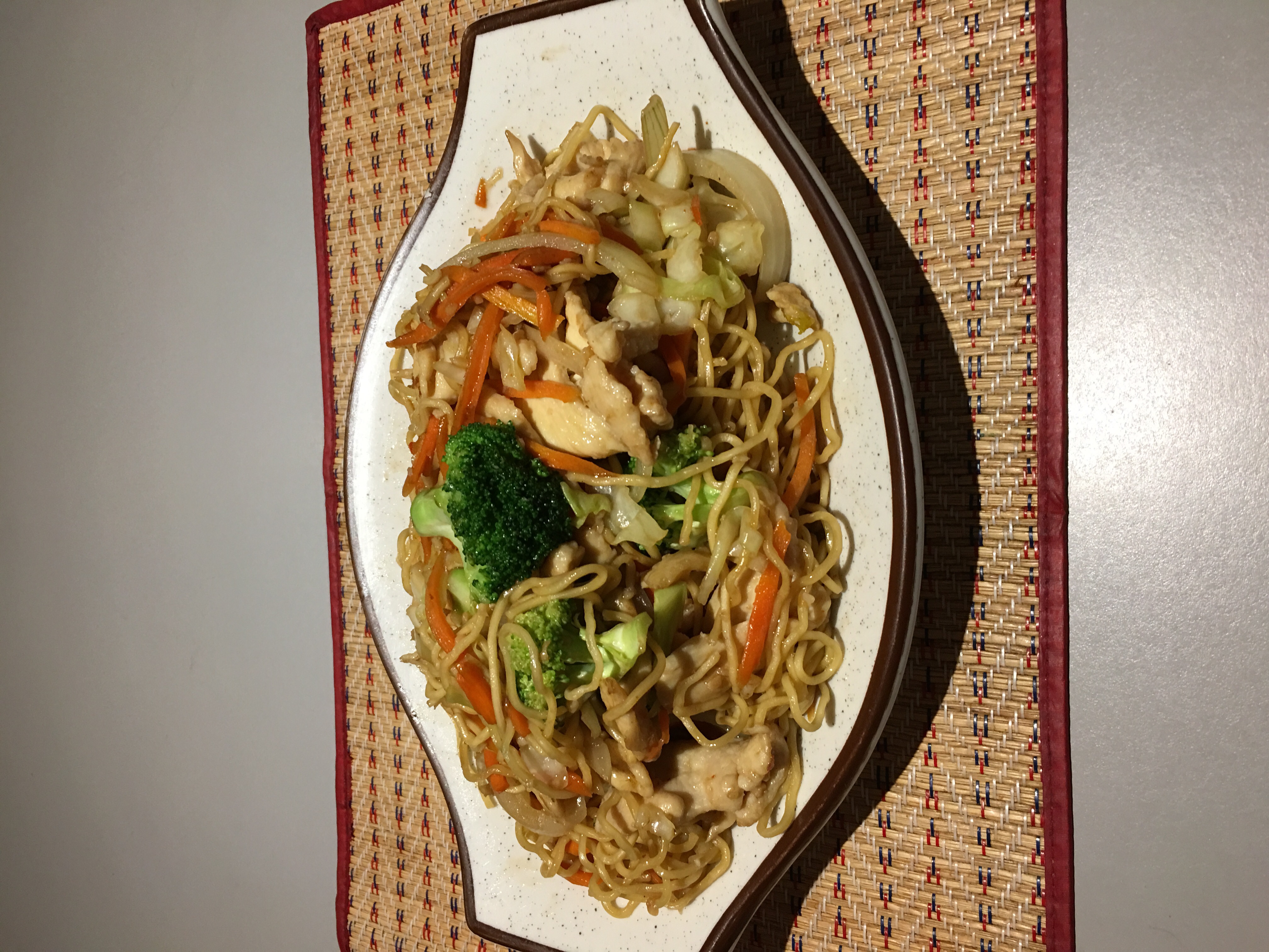 Order Chow Mein Lunch food online from Chiangmai Thai Restaurant store, Lynnwood on bringmethat.com
