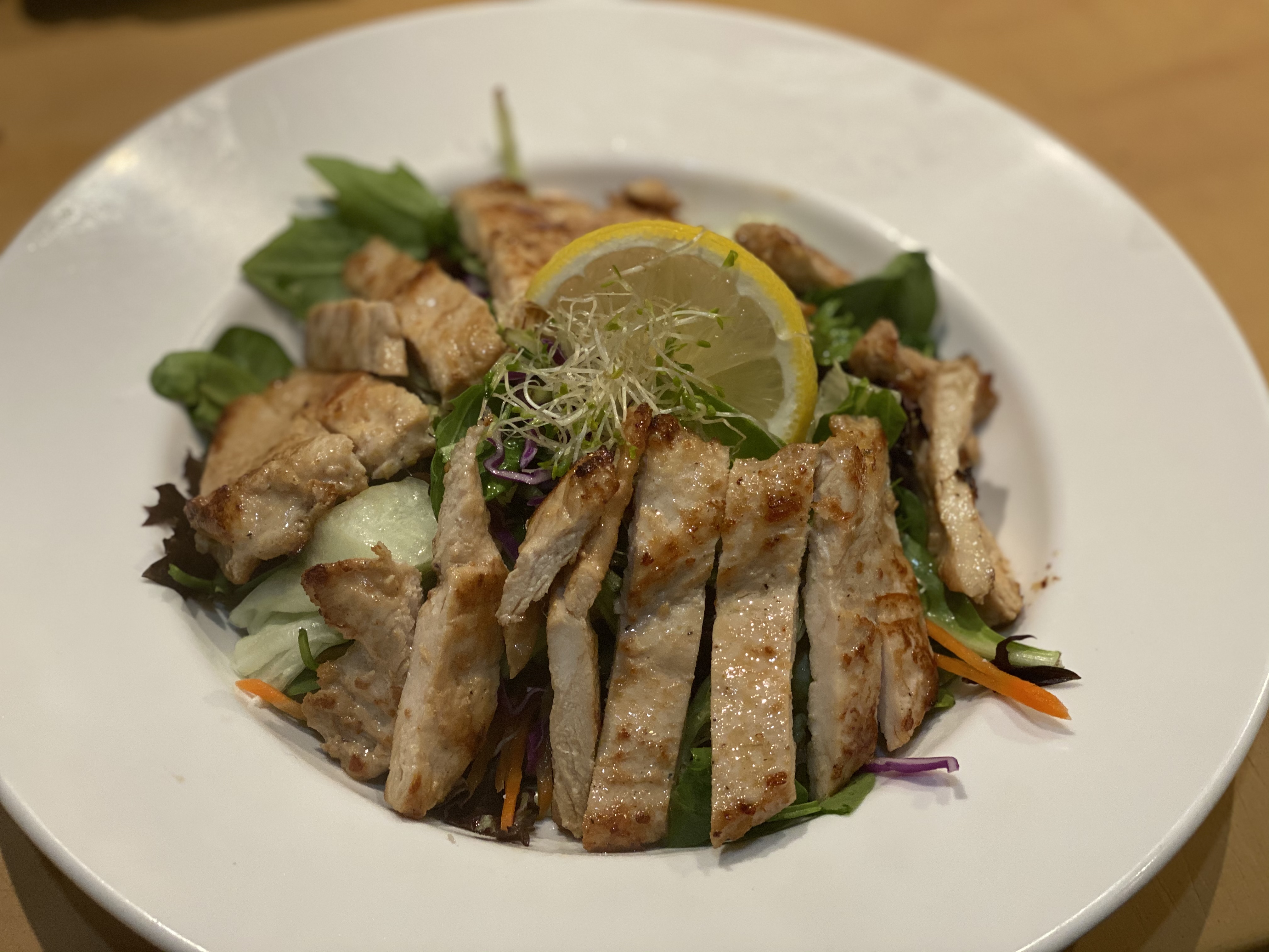 Order Grilled chicken salad food online from Kiku Sushi store, Los Angeles on bringmethat.com