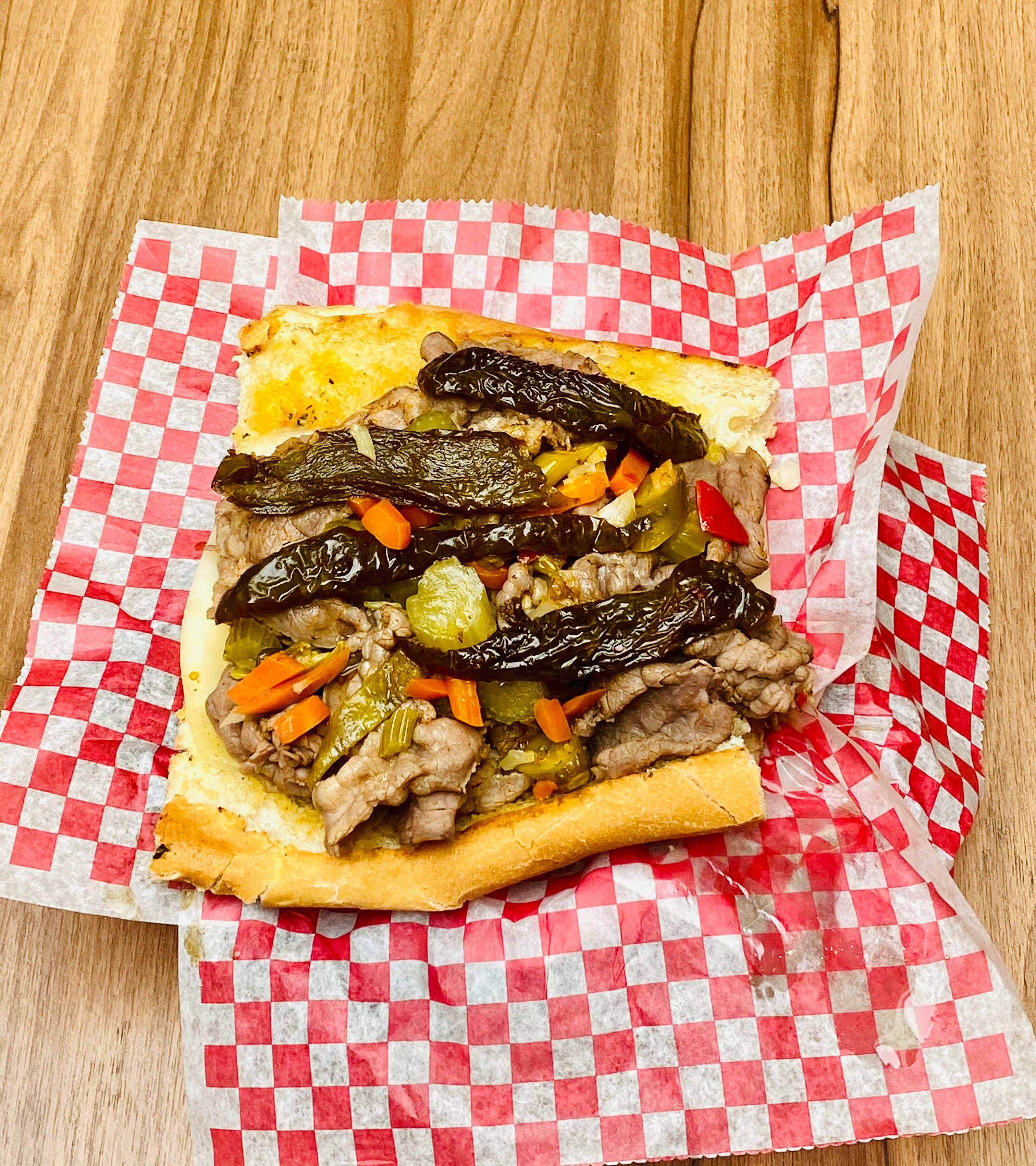 Order Italian Beef food online from Michael Grill & Salad Bar store, Highland Park on bringmethat.com