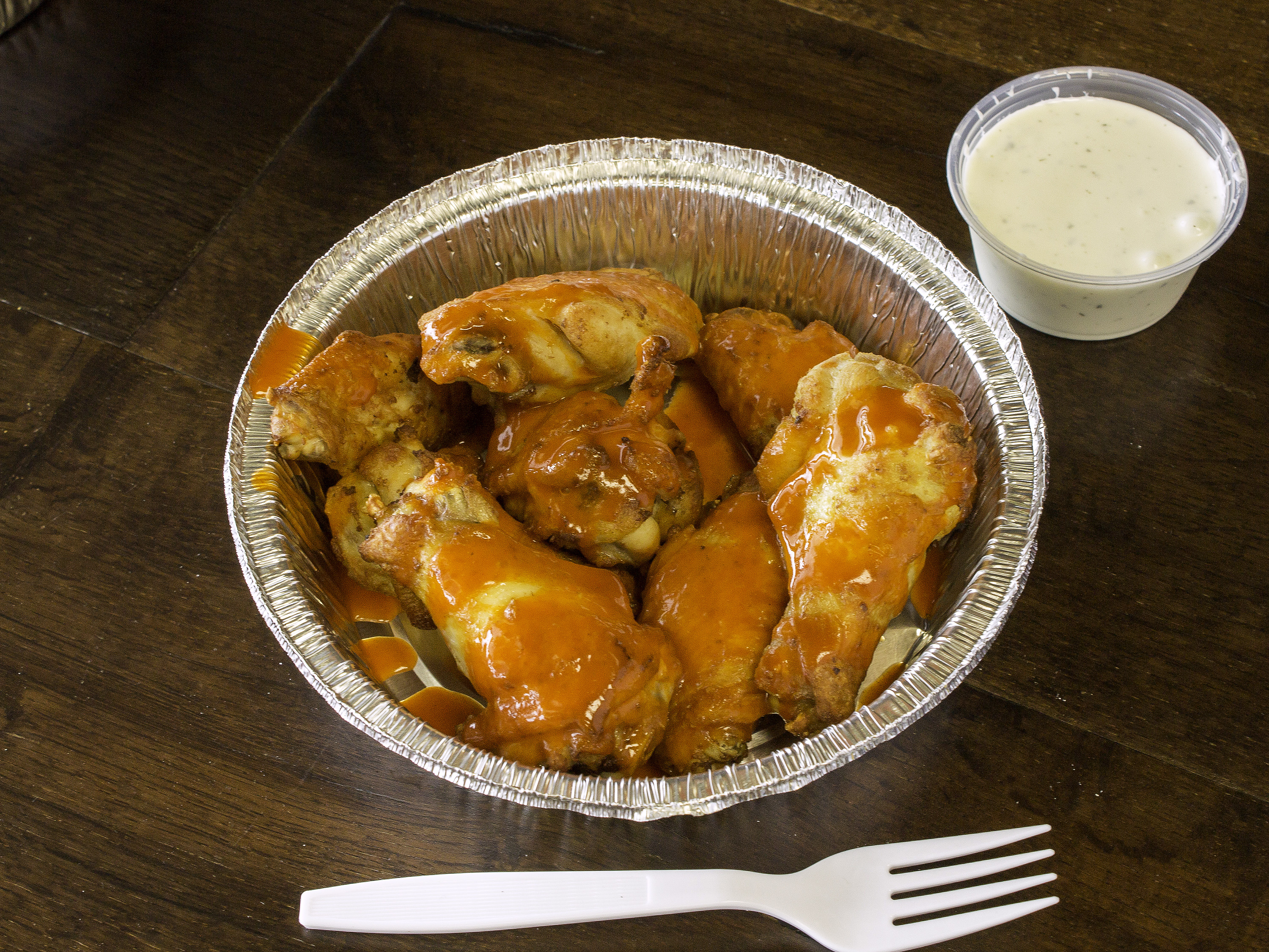 Order Chicken Wings food online from Pizza Dudes store, Renton on bringmethat.com