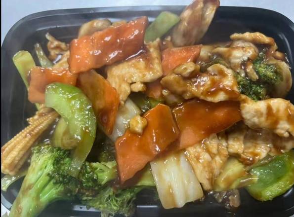 Order Chicken with Mixed Vegetable 杂菜鸡Quart food online from Mr. Wonton store, Egg Harbor Township on bringmethat.com