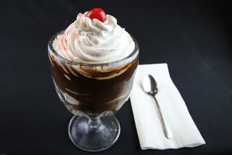 Order Chocolate Sundae food online from Tee Jaye Country Place store, Zanesville on bringmethat.com