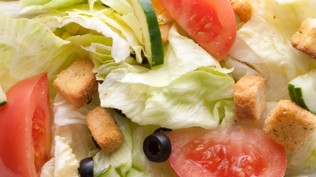 Order Garden Salad food online from Porky Pizza store, Placentia on bringmethat.com