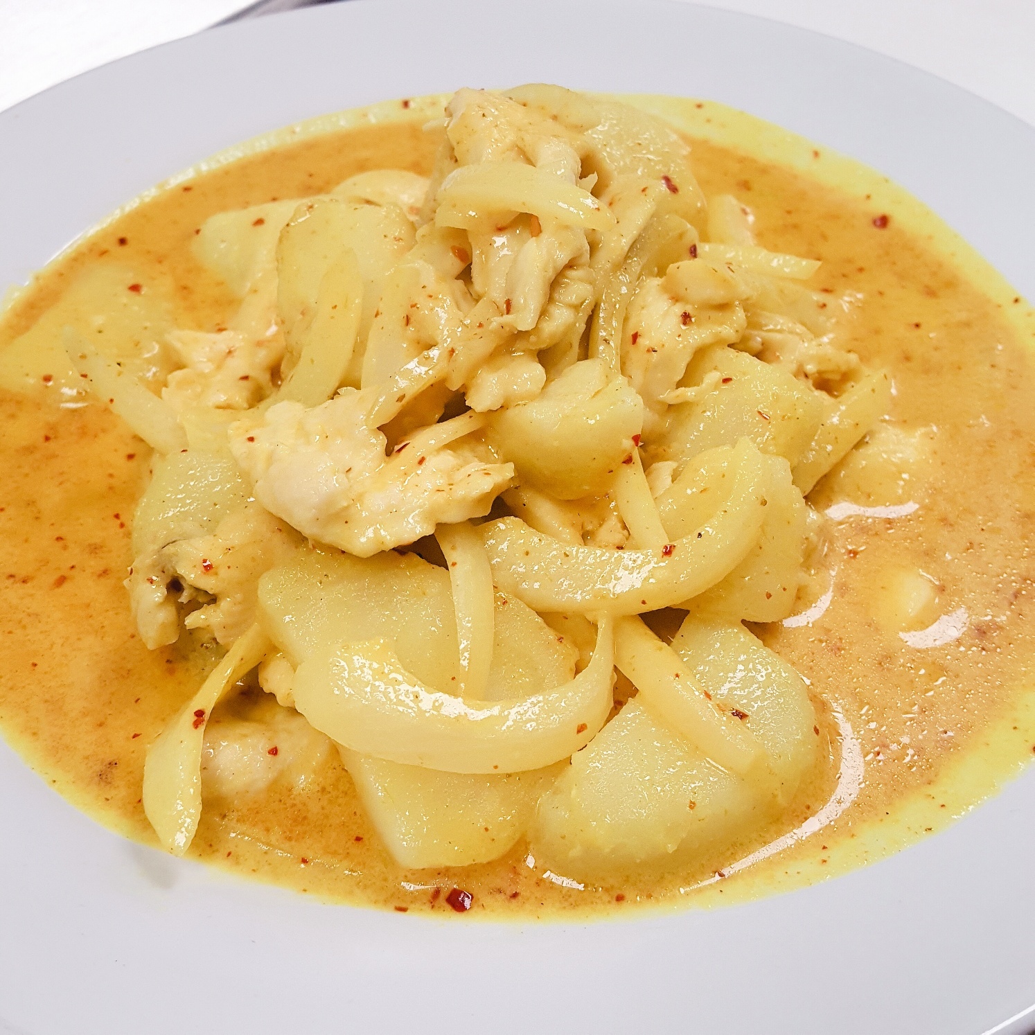Order 5. Yellow Curry food online from Thai House Bistro store, Fenton on bringmethat.com
