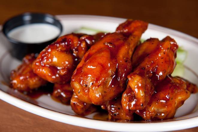 Order Traditional Wings food online from Crooked Pint Ale House store, Savage on bringmethat.com