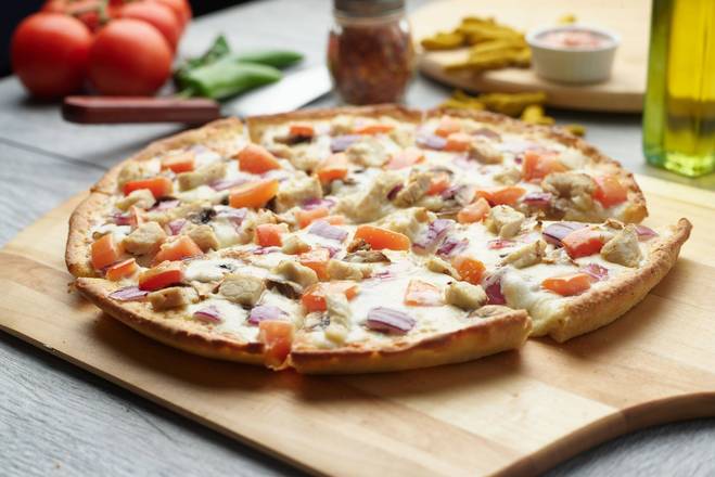 Order Creamy Garlic Chicken Pizza food online from Chicago Pizza With A Twist store, Plainsfield on bringmethat.com