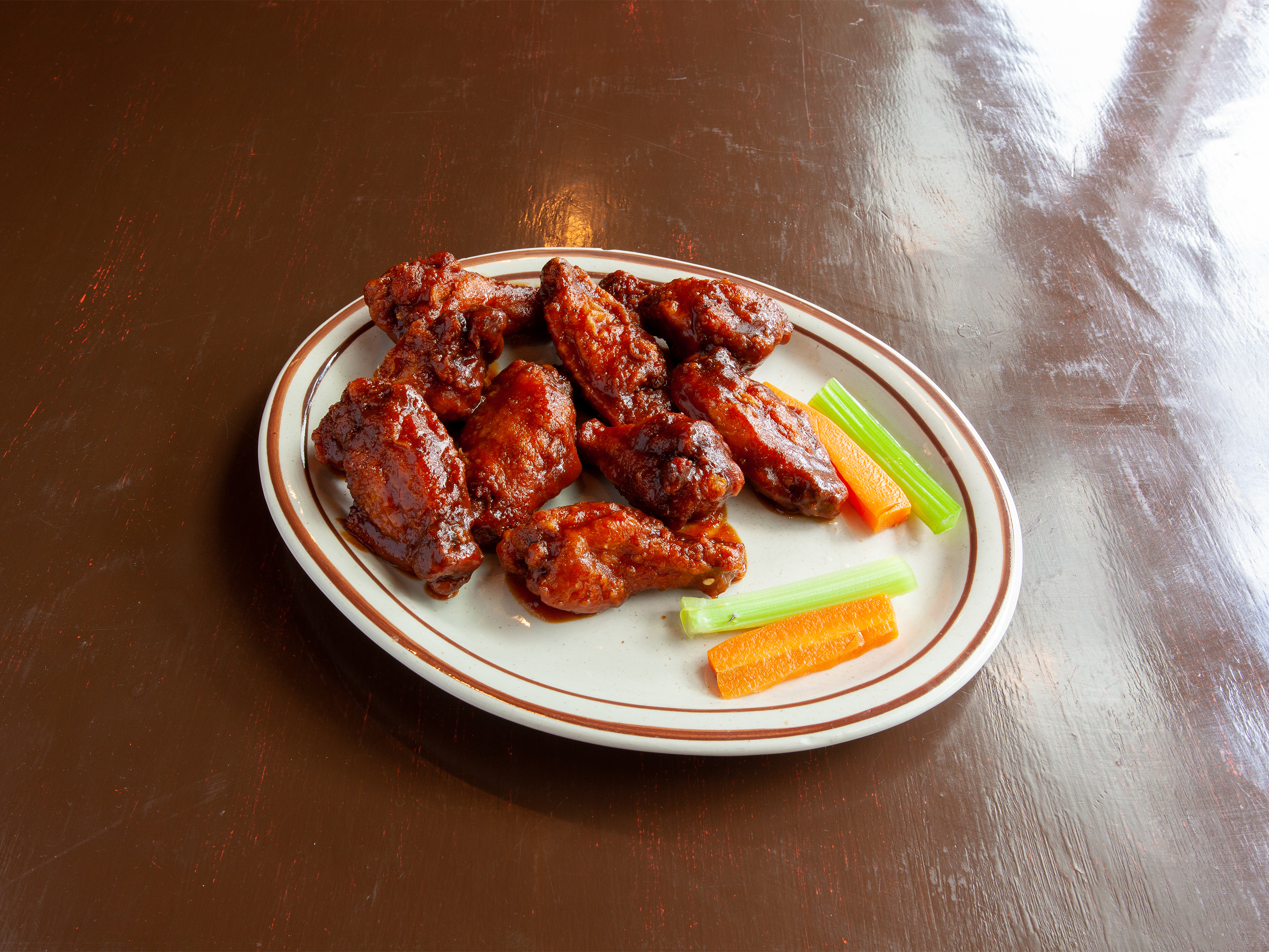 Order Mexican Hot Wings food online from Tres Hombres Mexican Restaurant and Lounge store, Carbondale on bringmethat.com