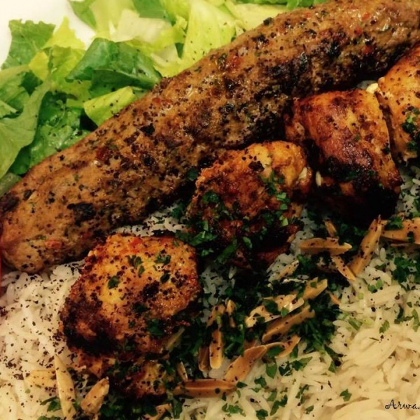 Order Combination Chicken Platter food online from Petra Middle Eastern Cuisine store, Livermore on bringmethat.com