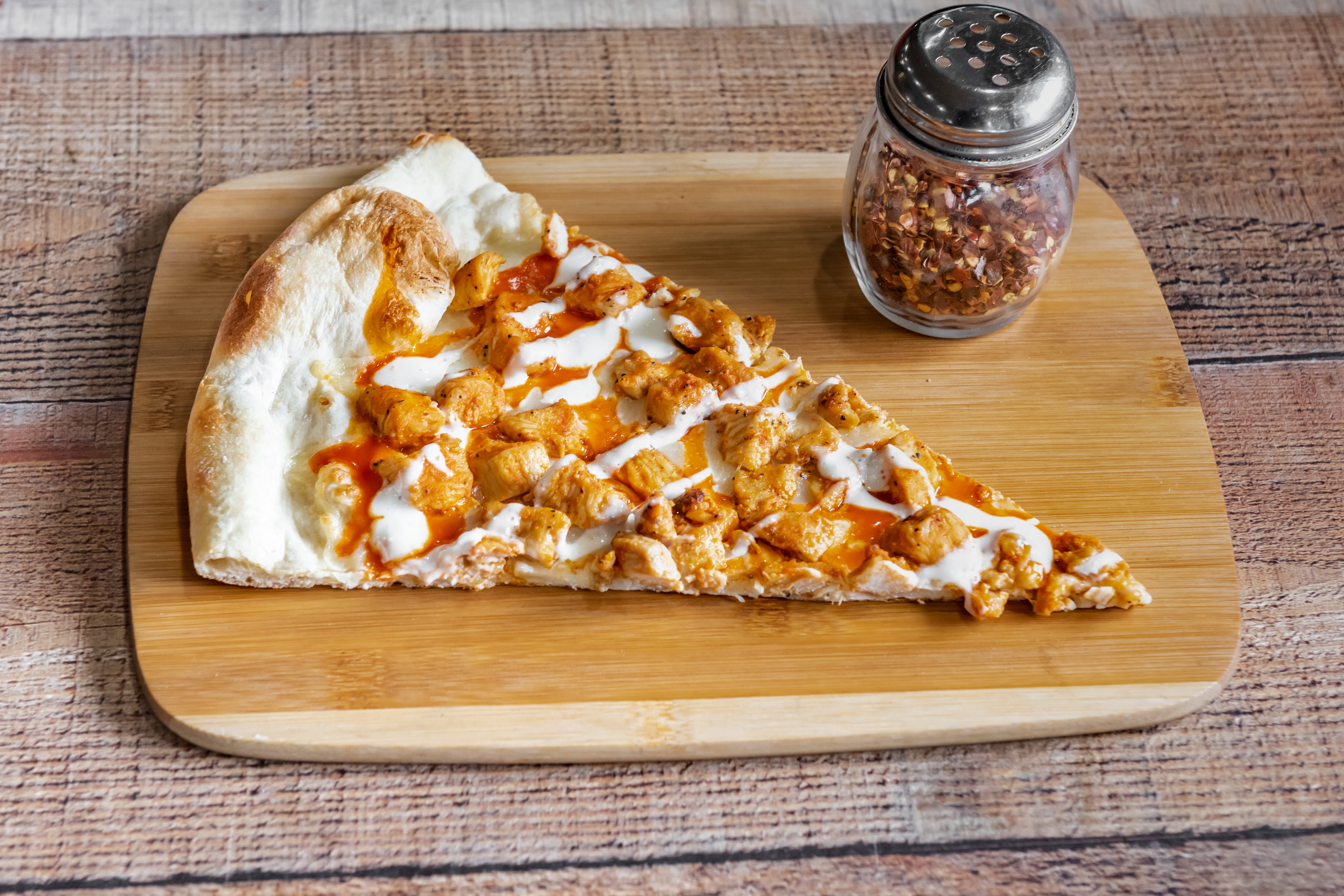 Order Buffalo Chicken Pie - Medium 14" (6 Slices) food online from Ray's Famous Pizza store, Allentown on bringmethat.com