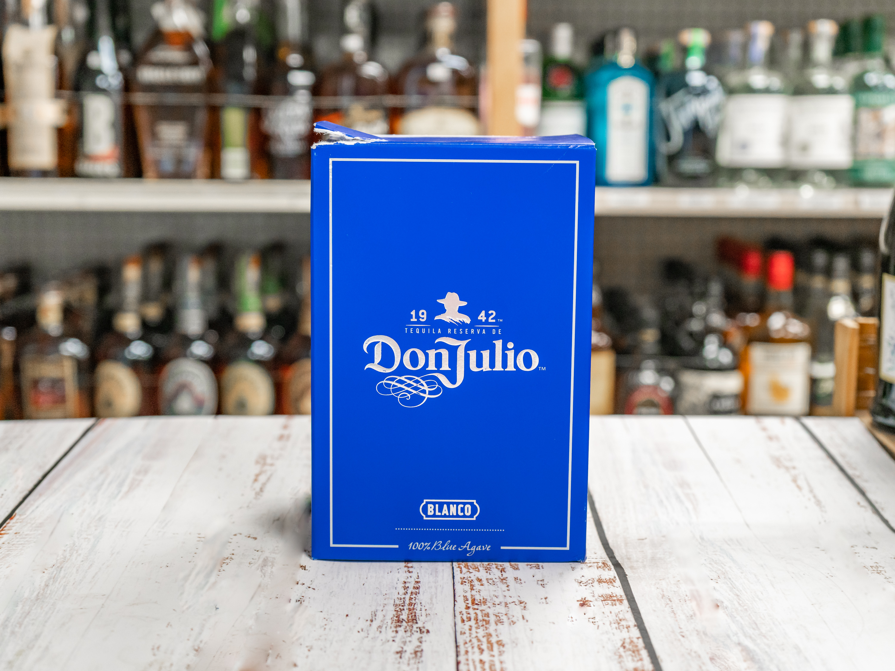 Order Don Julio Blanco, 750 ml. Tequila (40.0% ABV) food online from Kwik & Convenient store, San Francisco on bringmethat.com