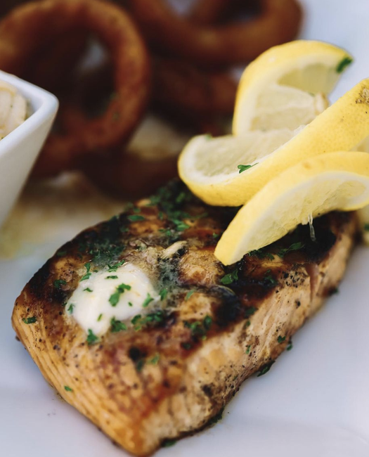 Order Grilled Salmon food online from 19th Hole Of Auburn store, Auburn on bringmethat.com