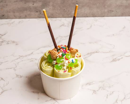 Order Old Time Matcha Ice Cream food online from Moo Rolls Ice Cream store, Aurora on bringmethat.com