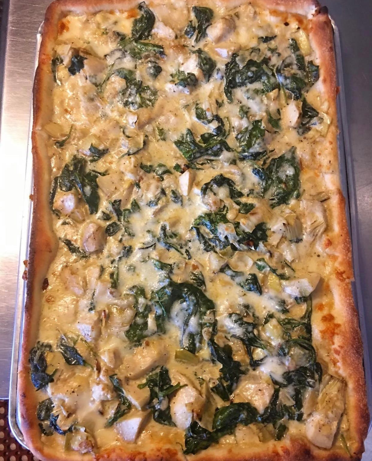 Order Spinach & Artichoke Pizza - Pizza food online from Benvenuto Ii store, Mohegan Lake on bringmethat.com