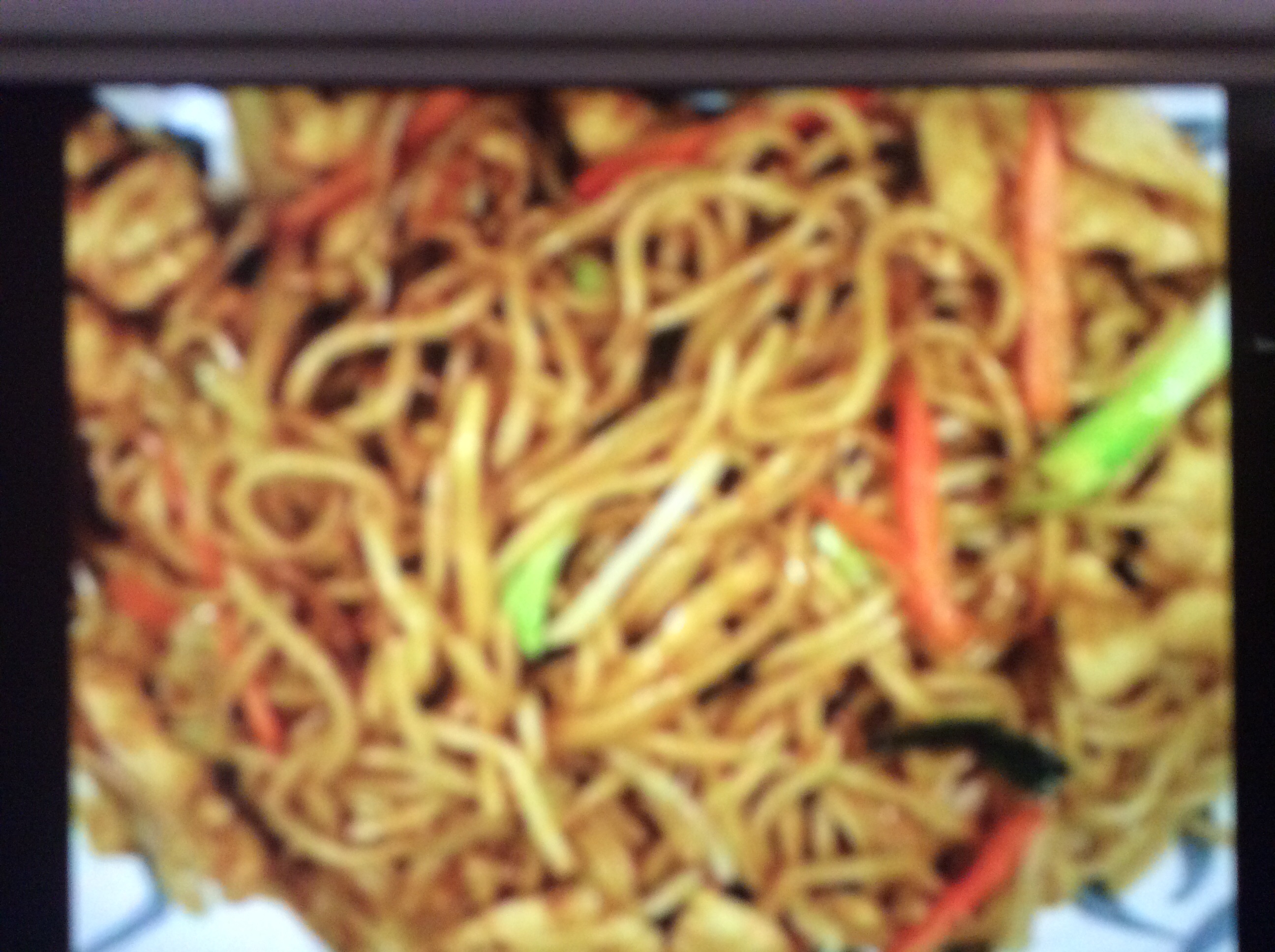 Order 48. Chicken Lo Mein food online from Great wall restaurant store, Brooklyn on bringmethat.com