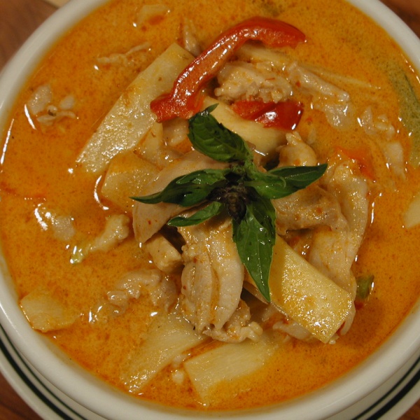 Order 56. Red Curry food online from Khun Dang Rest store, North Hollywood on bringmethat.com