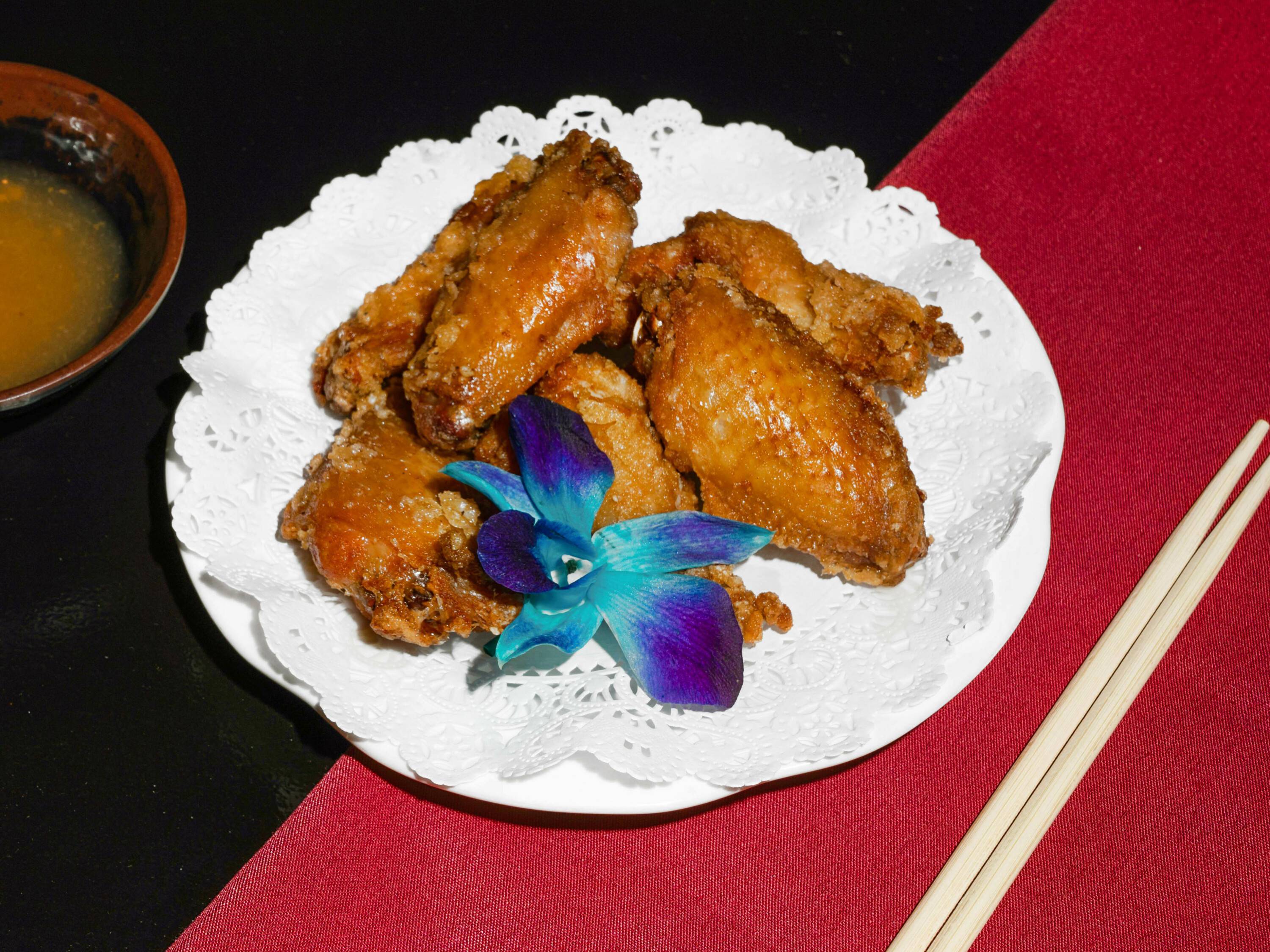 Order A5. Crispy Chicken Wings food online from Yummy Steakhouse store, Worcester on bringmethat.com