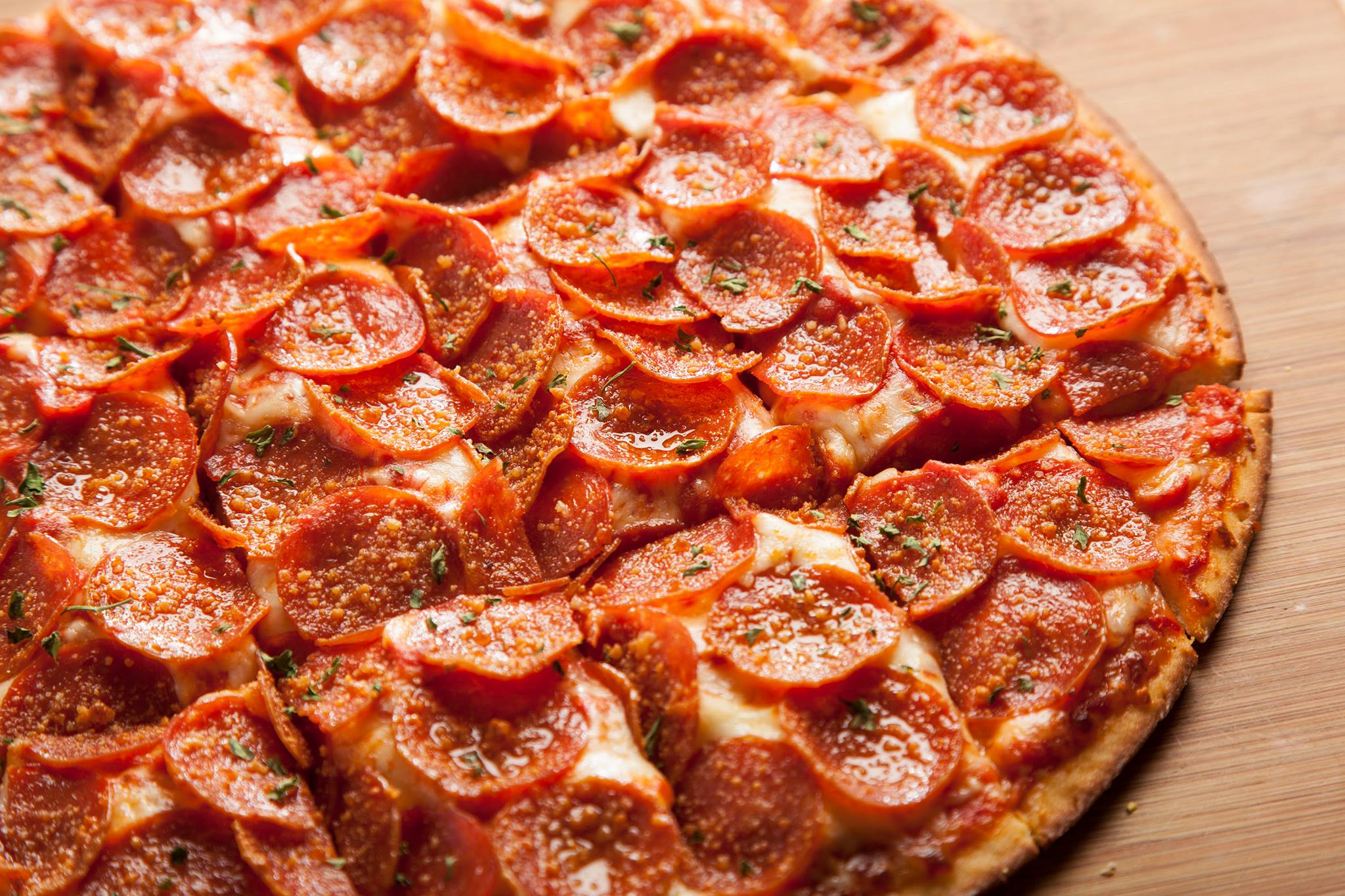 Order Pepperoni Pizza food online from Donatos store, Bellefontaine on bringmethat.com