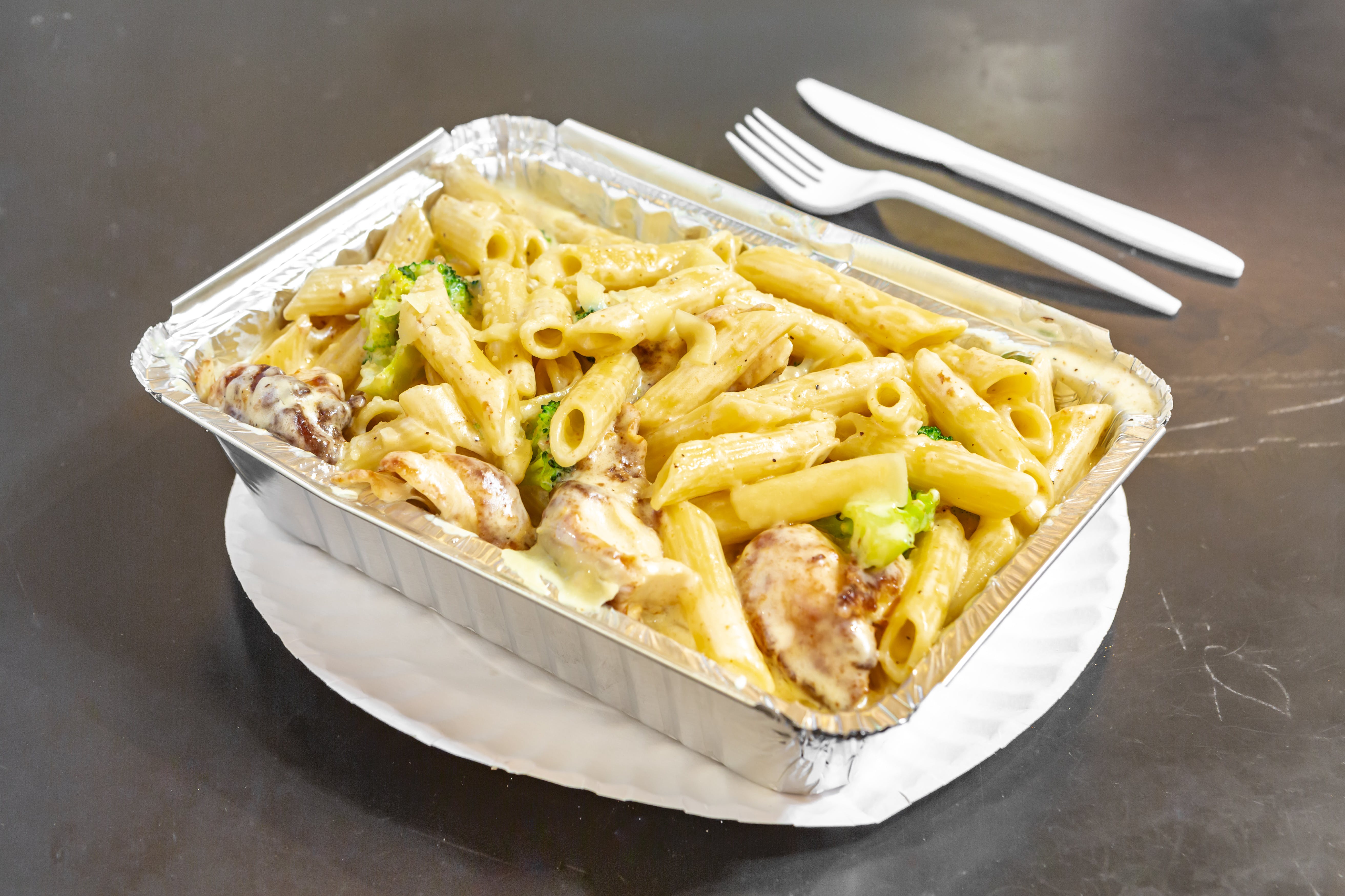 Order Chicken Broccoli Alfredo - Pasta food online from Pizza By Rocco store, Natick on bringmethat.com