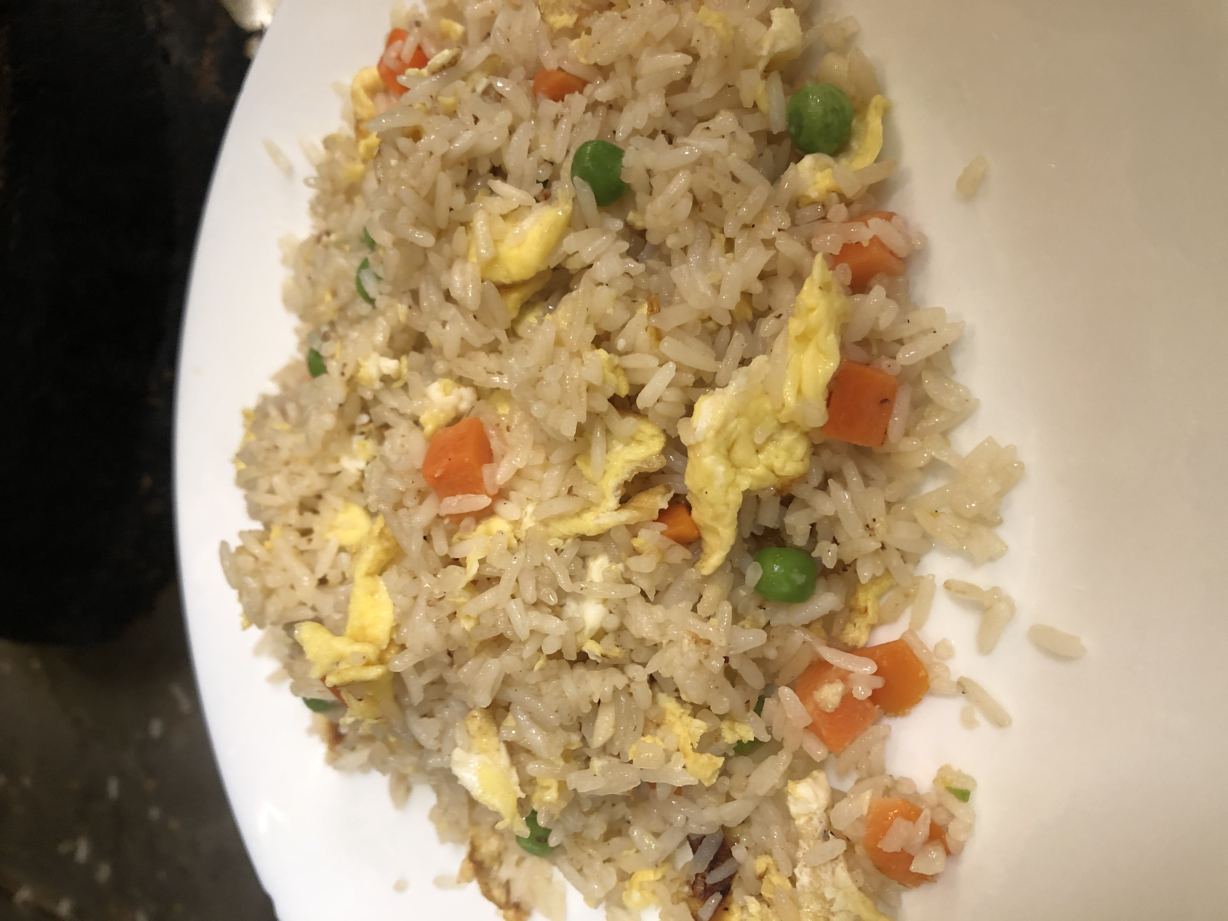 Order F8. Plain Fried Rice w/ Egg-Com Chien Trung food online from Pho Amour store, Fontana on bringmethat.com