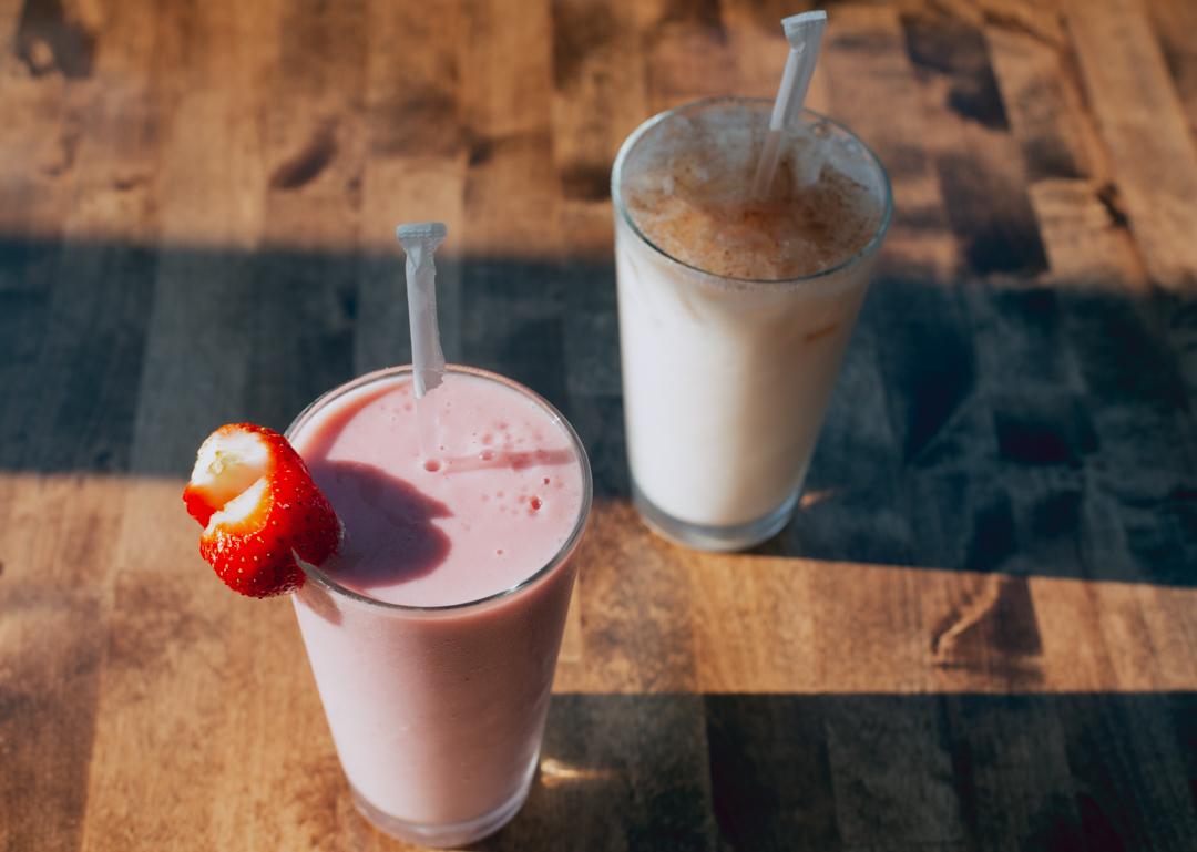 Order Strawberry and Banana Shake food online from Breakfast house store, Chicago on bringmethat.com