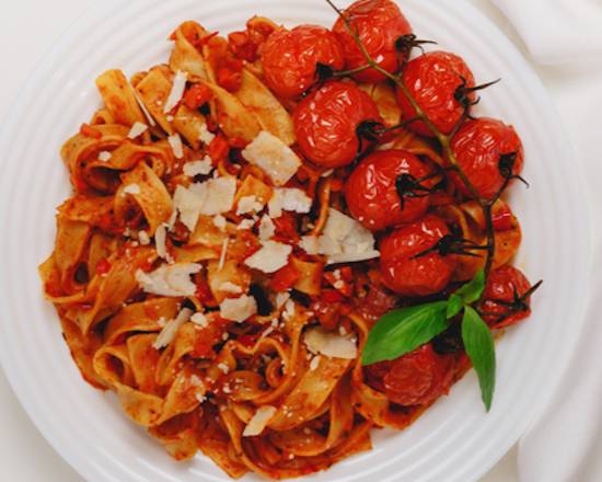 Order Tomato, Garlic, & Basil Fettuccine food online from The Pasta Brothers store, Rancho Palos Verdes on bringmethat.com