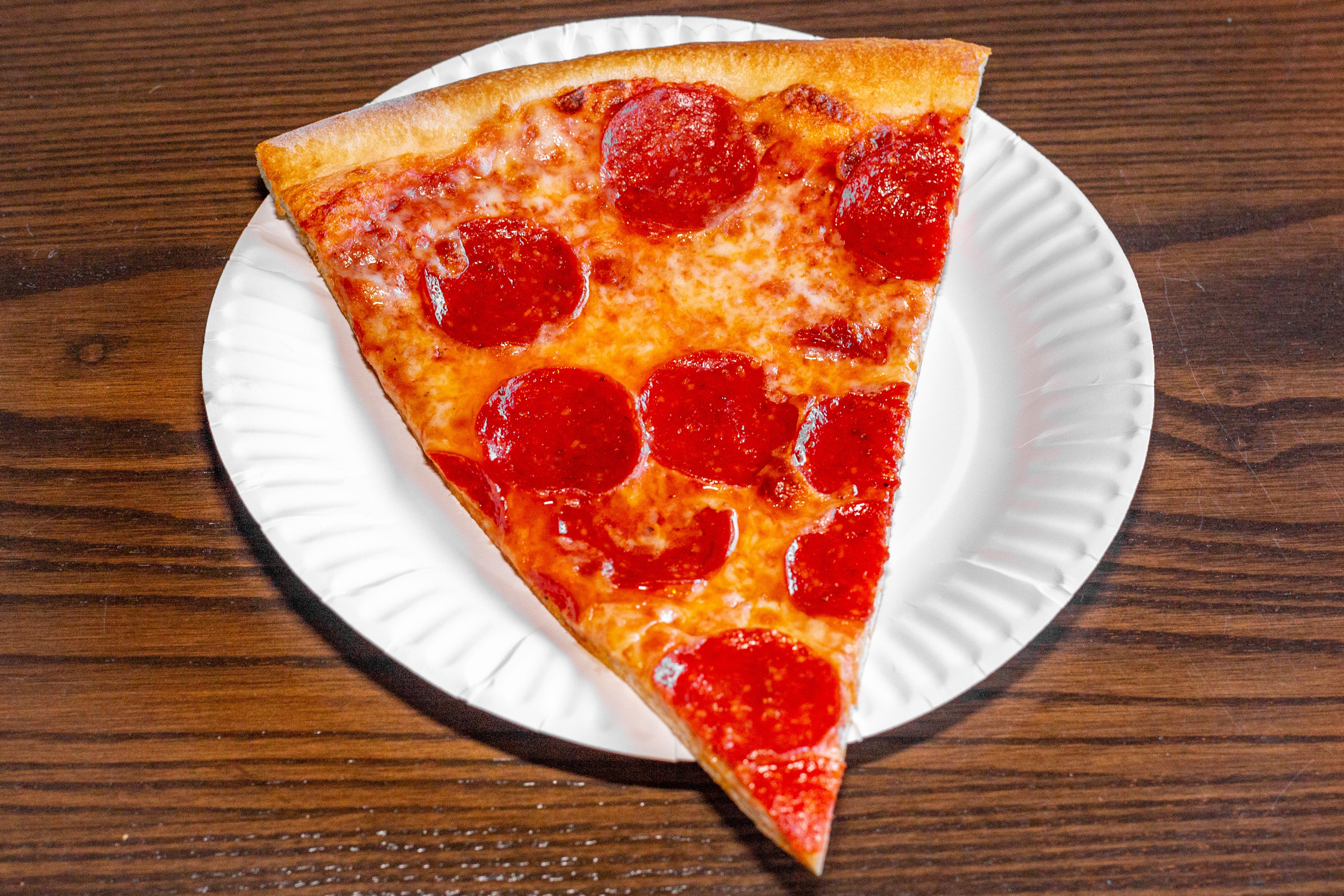 Order Pepperoni Pizza Slice - Slice food online from King of Pizza store, Berlin on bringmethat.com