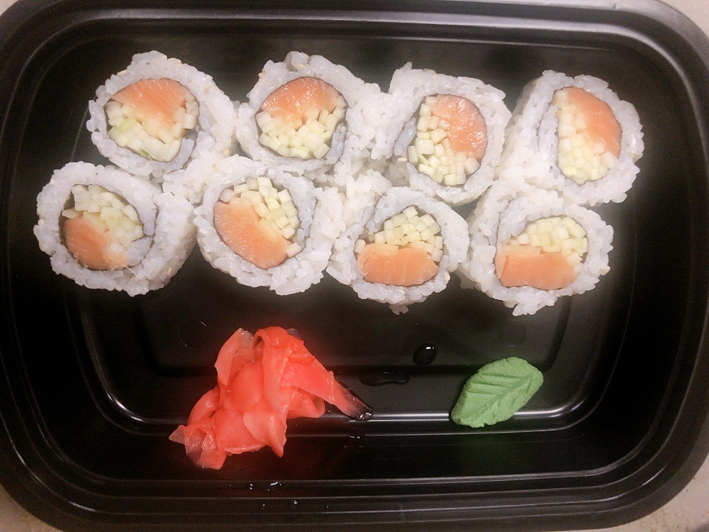 Order Salmon Roll food online from Golden Dragon Chinese Restaurant store, Hamilton on bringmethat.com