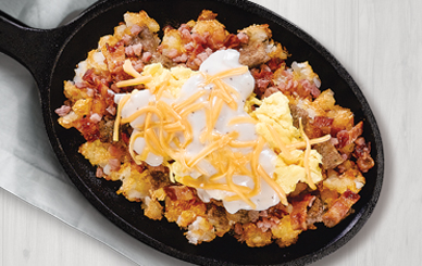 Order BIG COUNTRY SUNRISE SKILLET - FAMILY-STYLE food online from Perkins Restaurant & Bakery store, Fairfield on bringmethat.com