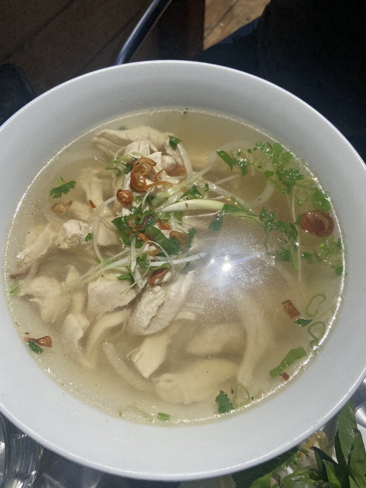 Order PHỞ GÀ - CLASSIC CHICKEN PHO food online from Tay Ho Oakland store, Oakland on bringmethat.com
