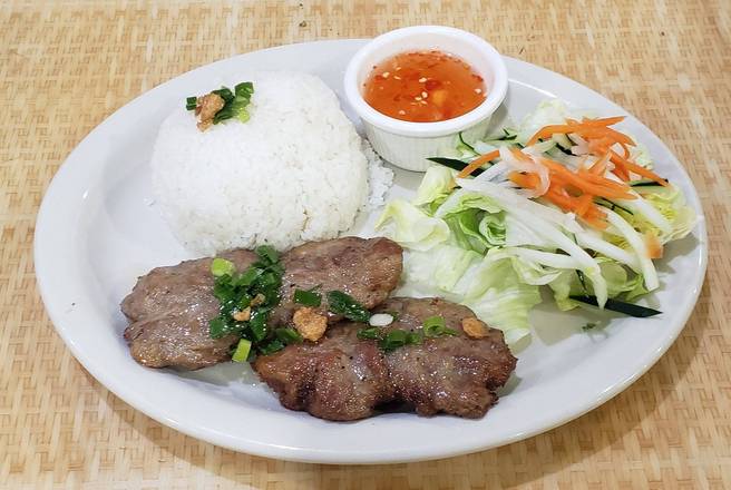 Order 36.  Grilled Pork Rice or  Pork Chop Rice food online from Pho Mai store, Chandler on bringmethat.com