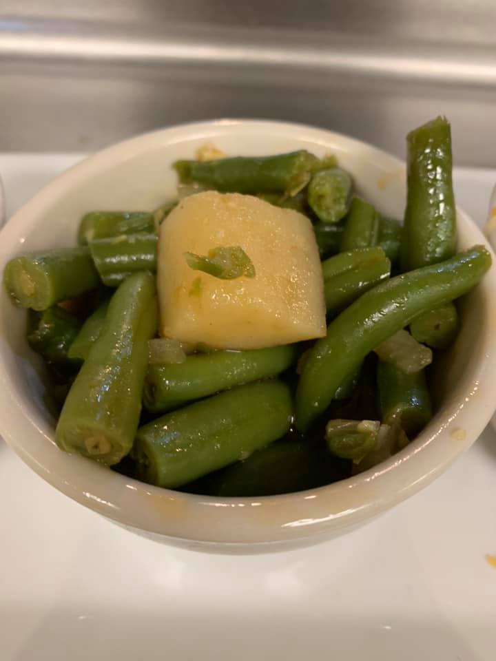 Order Green Beans food online from Southfield Pancake House store, Southfield on bringmethat.com