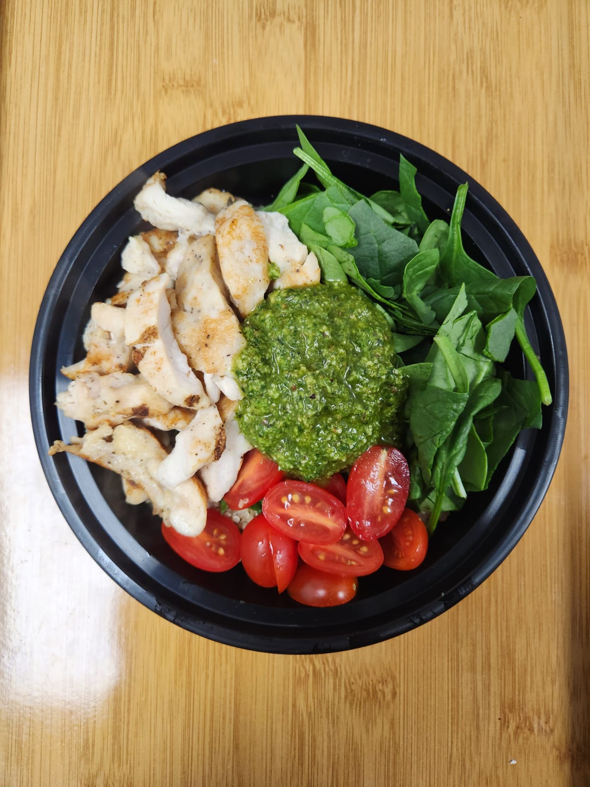 Order Spinach Pesto Chicken Quinoa Bowl food online from Caffe Bene store, Jackson Heights on bringmethat.com