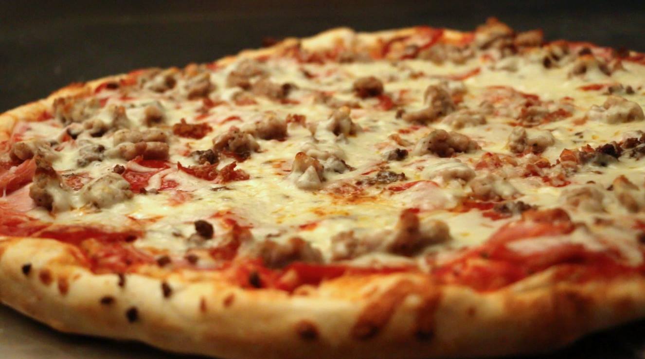 Order Round Meatfest Pizza food online from Toarminas Pizza store, Taylor on bringmethat.com