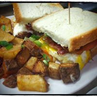 Order BLT Plate food online from Home Grown Cafe store, Newark on bringmethat.com