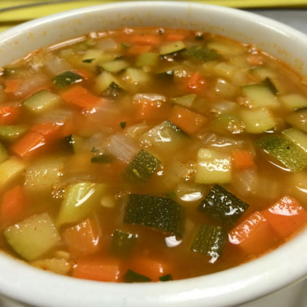 Order Minestrone Soup food online from Acquista Trattoria store, Fresh Meadows on bringmethat.com