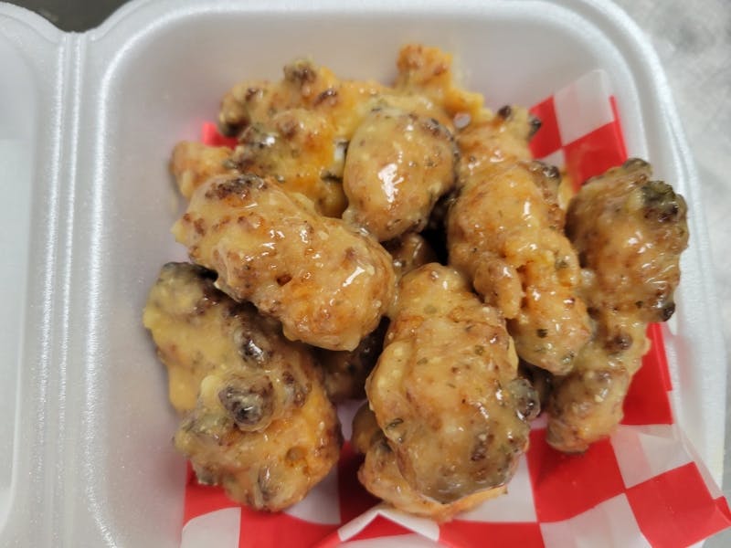 Order Boneless Wings - Small food online from Pete's Za store, Grand Forks on bringmethat.com