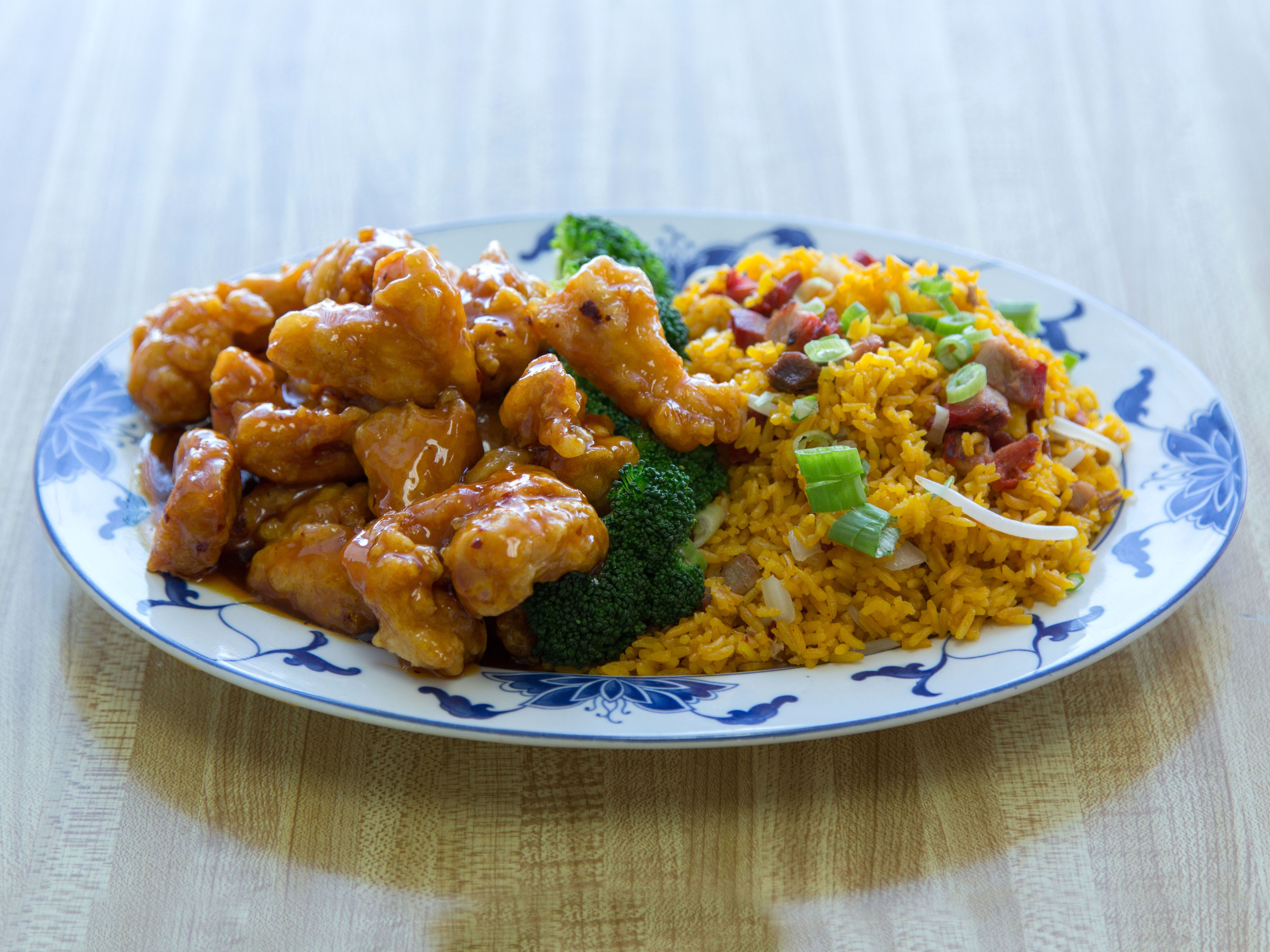 Order S10. General Tso's Chicken food online from Mei Ho Kitchen store, Uniondale on bringmethat.com