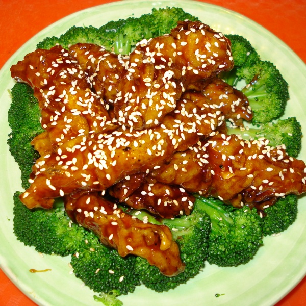 Order General Tso's Chicken Dinner Combo food online from Orient Express store, Katy on bringmethat.com